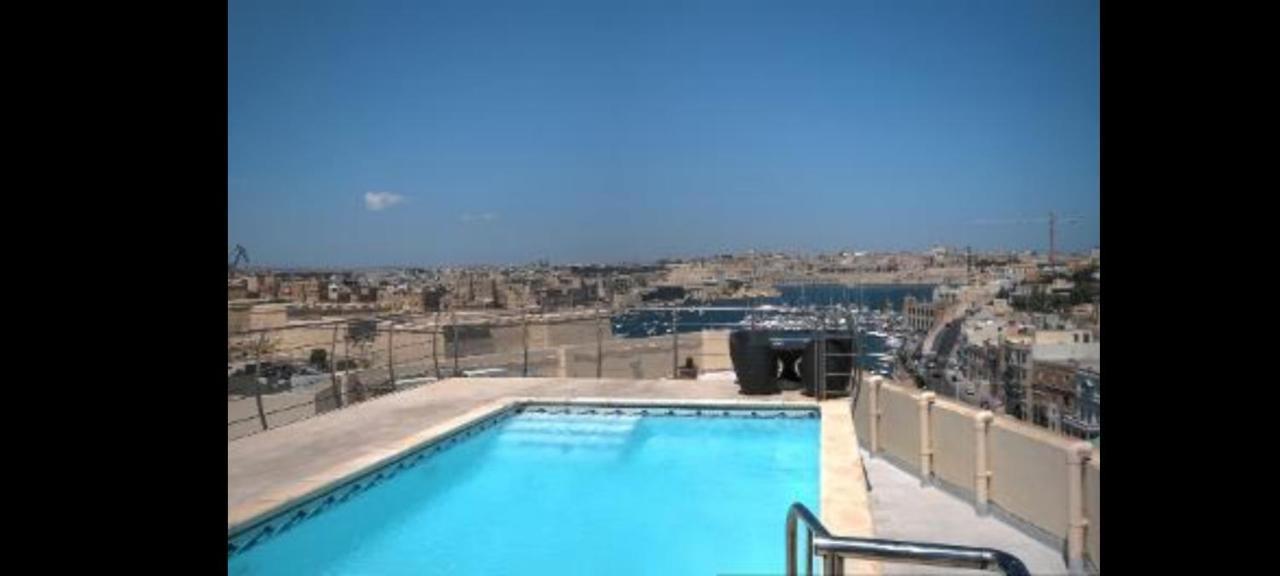 Upper Valley Sea View Kalkara Екстериор снимка