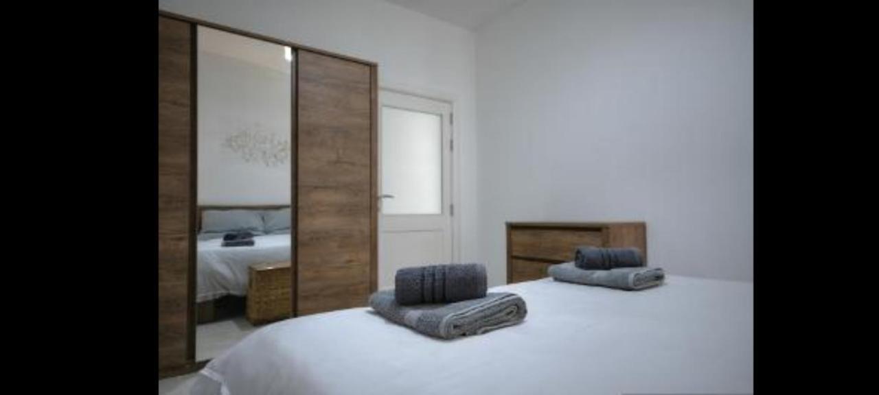 Upper Valley Sea View Kalkara Екстериор снимка